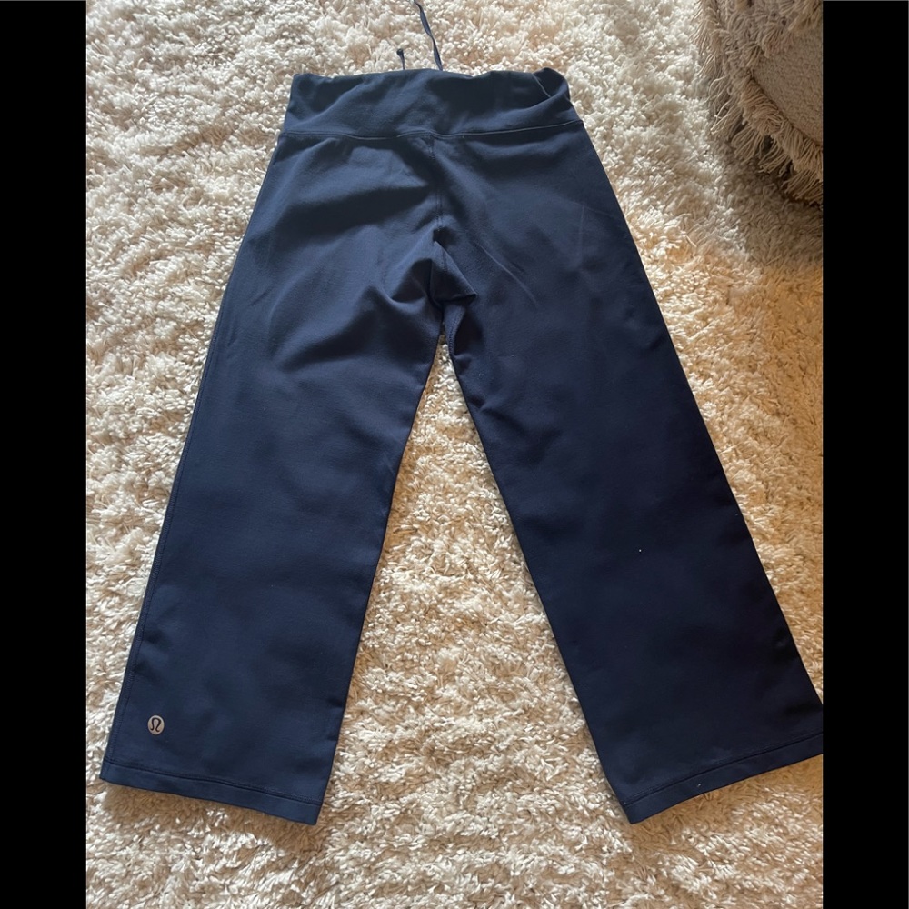 Lululemon Athletica Navy Crop Pants